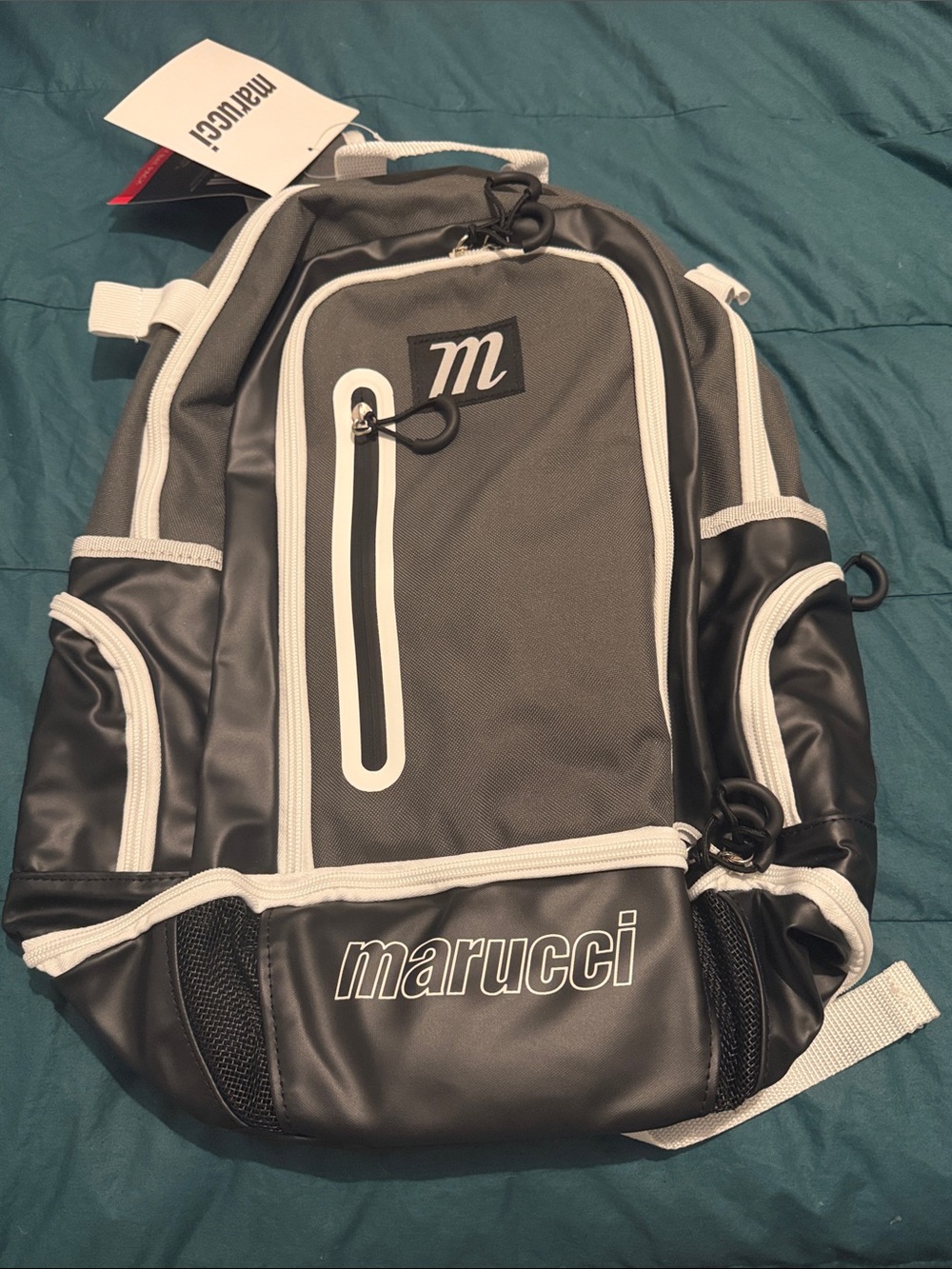 Marucci Athletic Youth Bag 17”x11.5” Black/Gray Holds 2 Bats
Brand New With Tags